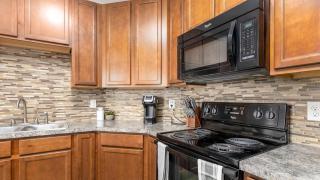 Landing Modern Apartment with Amazing Amenities (ID8114X65) - 3