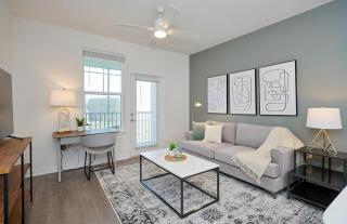 Landing Modern Apartment with Amazing Amenities (ID2708X16) - 0