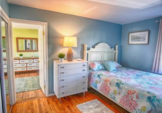 Gorgeous beach house with large pool & private beach, just 3 blocks away!! - Point Pleasant Beach - 8