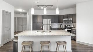 Landing - Modern Apartment with Amazing Amenities (ID1403X363) - Haltom City - 5