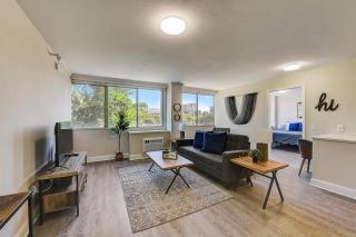 Landing - Modern Apartment with Amazing Amenities (ID1403X557) - St. Petersburg - 3