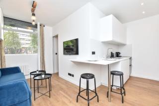 Renovated 2BD apartment in Parc Belleville - Paris - 3