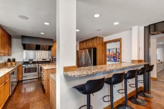 Massive 10 Bed 10 Bath Luxury Mountain Home in Old Town - Park City - 5