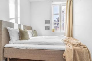 Ocean-view Haven: Take a swim from your window! - 4