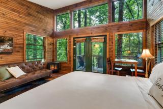Rivers Edge Treehouses - Robbinsville - 4