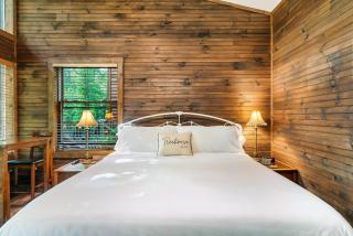 Rivers Edge Treehouses - Robbinsville - 3