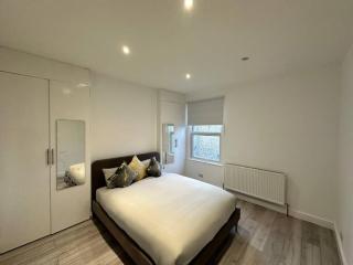 3 bed Hackney/Harringay Flat - London - 2