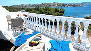 Dea Del Mare complex in front of the sea. - Kaap Soenion - 0