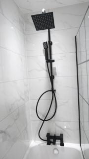 ETIHCITY - 3 Bedroom Semi - Free Parking near Etihad Stadium, Tourist attractions, Manchester City Centre, Transport and Motorway Links next to McDonald's - Sky n Netflix - 4