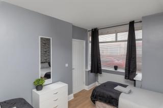 Town Centre Town House free WiFi and free on street parking - Middlesbrough - 3