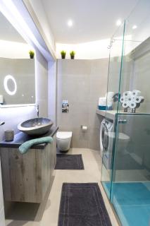 The Window Frame Studio - Easy Access to the Acropolis & Athens City Center - 7