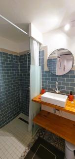 Studio pour jusqu'à 4 personnes proche de l'hôpital et du centre ville - 3