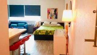 Right In The Heart Of Pacific Beach - 7