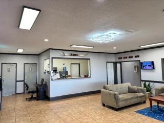 Days Inn by Wyndham Van Horn TX - 2