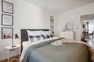 Comfort Apartment - Self-Check-in - 2 Schlafzimmer - bis 5 Pers - Zentrumnah - Parkplatz - WiFi - Balkon - Neunkirchen - 3