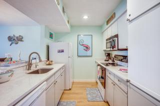 Ocean-View Saint Helena Island Condo - Pool Access - 4