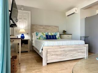 Seven Mile View Condo #3A - West Bay - 9