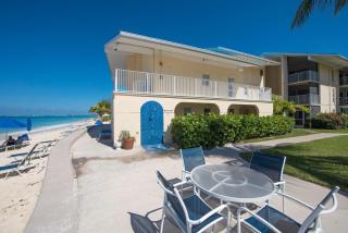Cayman Reef Resort #6 - George Town - 1