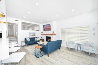 Brand new Lower unit on the Beach with Patio and Firepit - Newport Beach - 3