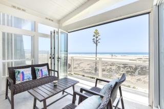 Brand New 3 Bedroom Upper-Level Oceanfront Home - 8