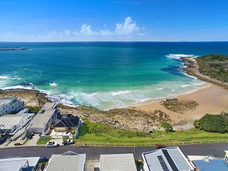 Boorolong 1 - Ocean Views - Yamba - 1
