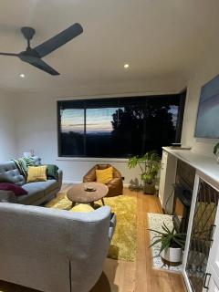 Yarra Valley Events Accommodation comfortably suits 6 Adults or Family Newly Renovated with linen & towels supplied Welcome to No 4 - Healesville - 9