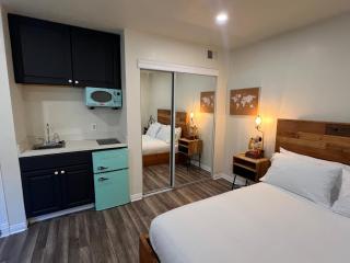 Beautiful Studio in North Inglewood - Los Angeles - 2