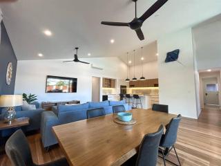 Beach Break - 4 Bedroom use - Family Home - South Mission Beach - 1