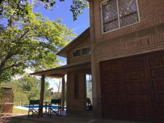 Casa Villa Carlos Paz, con pileta, frente al río - Villa Carlos Paz - 5