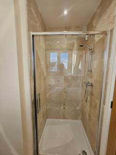 Kiln Lodge- Stunning 4 bed house - Rolleston - 7