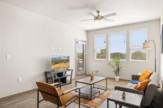 TWO Modern Westgate CozySuites by stadium w pool - 7