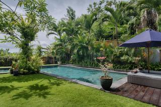 Villa Maya Scenic in Canggu - 4