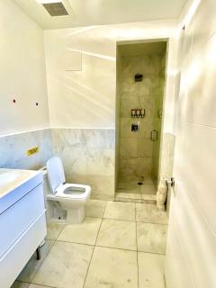 16 GUESTS LUXURIOUS SOUTH BEACH SUITE WITH ROOFTOP 2 - Miami Beach - 8