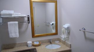 Corcoran Country Inn - Corcoran - 1