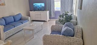 Seaview Property 3B Two Bedroom Apt Hasting Towers - Bridgetown - 5