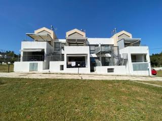 F R Apartment - Metamorfosi - 0