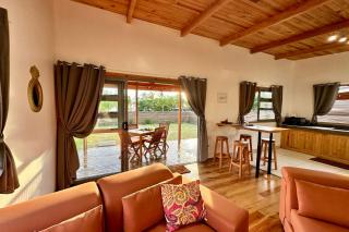Fare Tau Otaha - Comfy cabin w Private Beach Access - Haapiti - 0