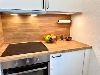 Apartment 'Die Welle', Netflix, Sonos, zentral nahe Helios Klinik und Messe Düsseldorf - Krefeld - 1