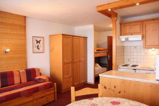 Résidence Neves - VAL THORENS location: Joli studio pour 4 personnes, étage élevé, balcon ensoleillé, dans un quartier animé (LES NEVES) MAE-9043 - 9