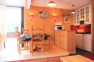 Résidence Roc De Peclet 2 - VAL THORENS location: Studio chaleureux avec une cabine dans un quartier calme MAE-9051 - Val Thorens - 5