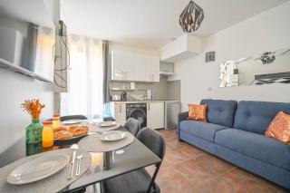 " Le Duplex Cœur de Montmartre " Confort et Charme pour 6 Voyageurs - Paris - 8