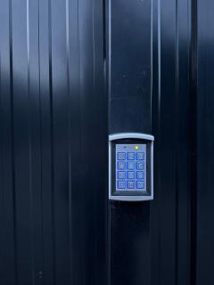 A Tiny House Near UBC 温哥华UBC小别墅 - 1