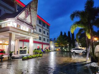 JTS Hotel - Sinabono - 0