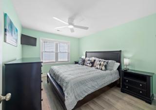 Cherry Grove Oceanfront Home - Mommas Gift in Cherry Grove - Myrtle Beach - 1