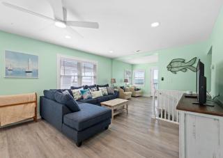 Cherry Grove Oceanfront Home - Mommas Gift in Cherry Grove - Myrtle Beach - 3