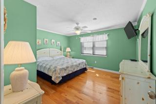 Tipsea Turtle in Cherry Grove is a Channel House with a great view of the waterway - Myrtle Beach - 2