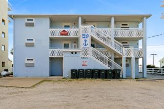 One Bedroom Condo Oceanfront Cherry Grove at Blue Mist Villas Unit 101 - Myrtle Beach - 5