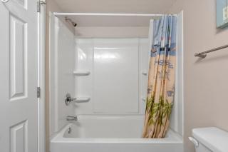 Blue Mist Villas Unit 202 is an oceanfront Condo in Chery Grove - Myrtle Beach - 8