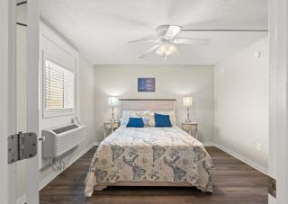 Blue Mist Villas Unit 301 is a 3rd Floor Oceanfront Condo in Cherry Grove NMB - Myrtle Beach - 7