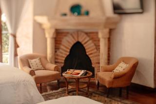 Zahar Boutique Stay Volcano Views and Pool - Antigua Guatemala - 2